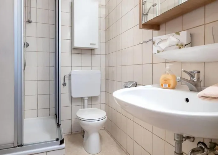 Knusthof - 4 Lägenhet Albertsdorf